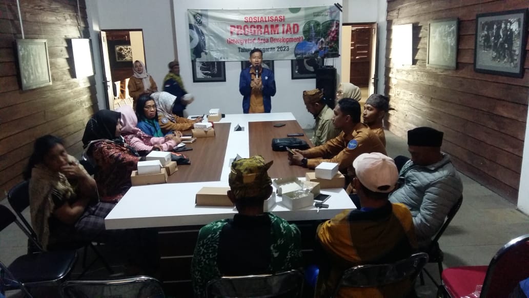 Dinas Pariwisata Kabupaten Lumajang melaksanakan Sosialisasi Program IAD (Integrated Area Developmen